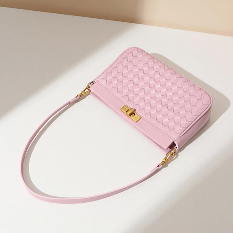 Bolsa feminina Baguete Feminina Trançada Bali - Elegante e Compacta