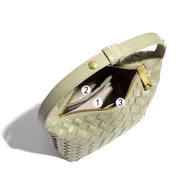 Bolsa feminina baguete Trançada Noemi – Elegância e Estilo Artesanal