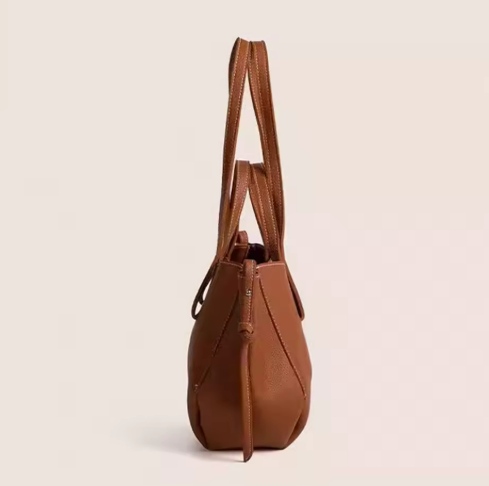 Bolsa de Ombro Feminina de Couro Classic - Moderna e Espaçosa