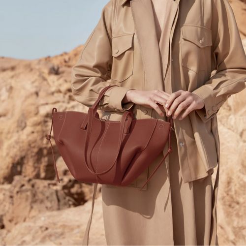 Bolsa de Ombro Feminina de Couro Classic - Moderna e Espaçosa