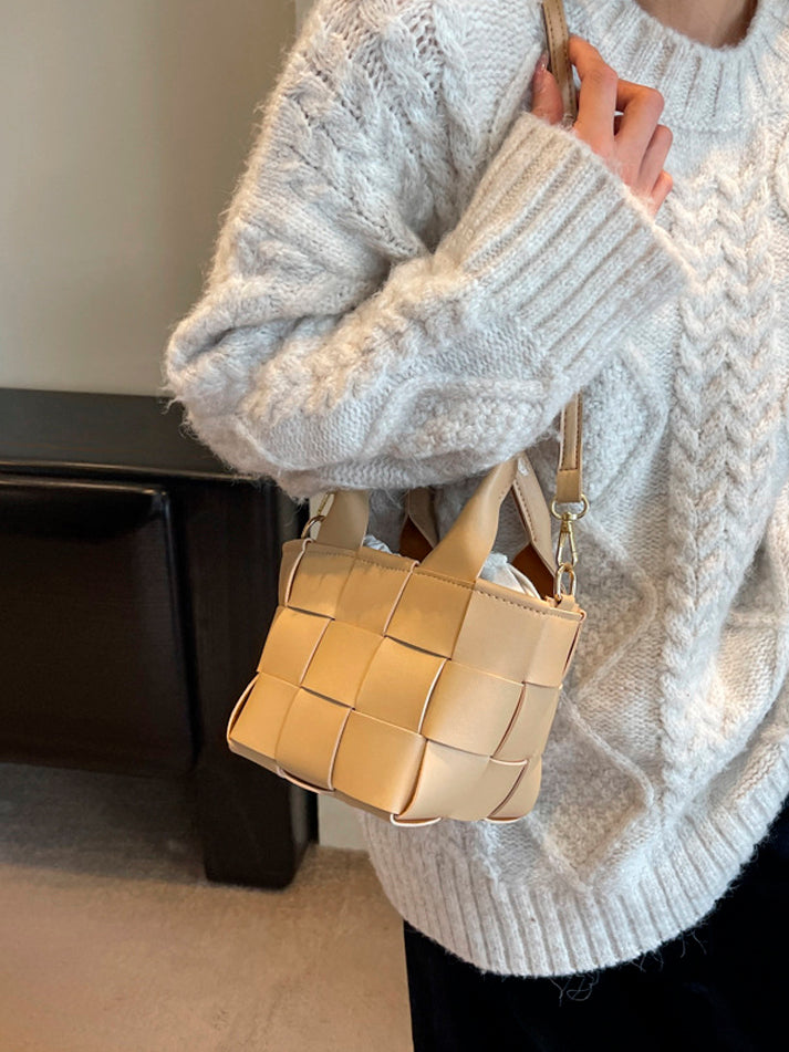 Bolsa Tami Couro Ecológico | Bolsa Feminina Tiracolo Pequena e Elegante