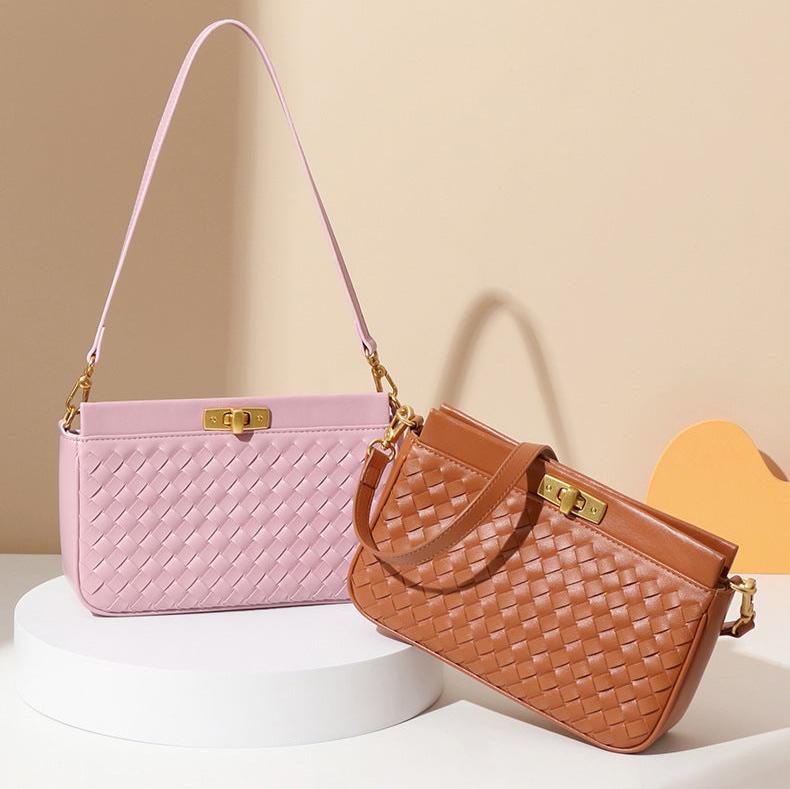 Bolsa feminina Baguete Feminina Trançada Bali - Elegante e Compacta