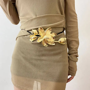 Cinto Firenze – Detalhe Floral para Realçar Sua Elegância Natural