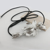 Cinto Firenze – Detalhe Floral para Realçar Sua Elegância Natural